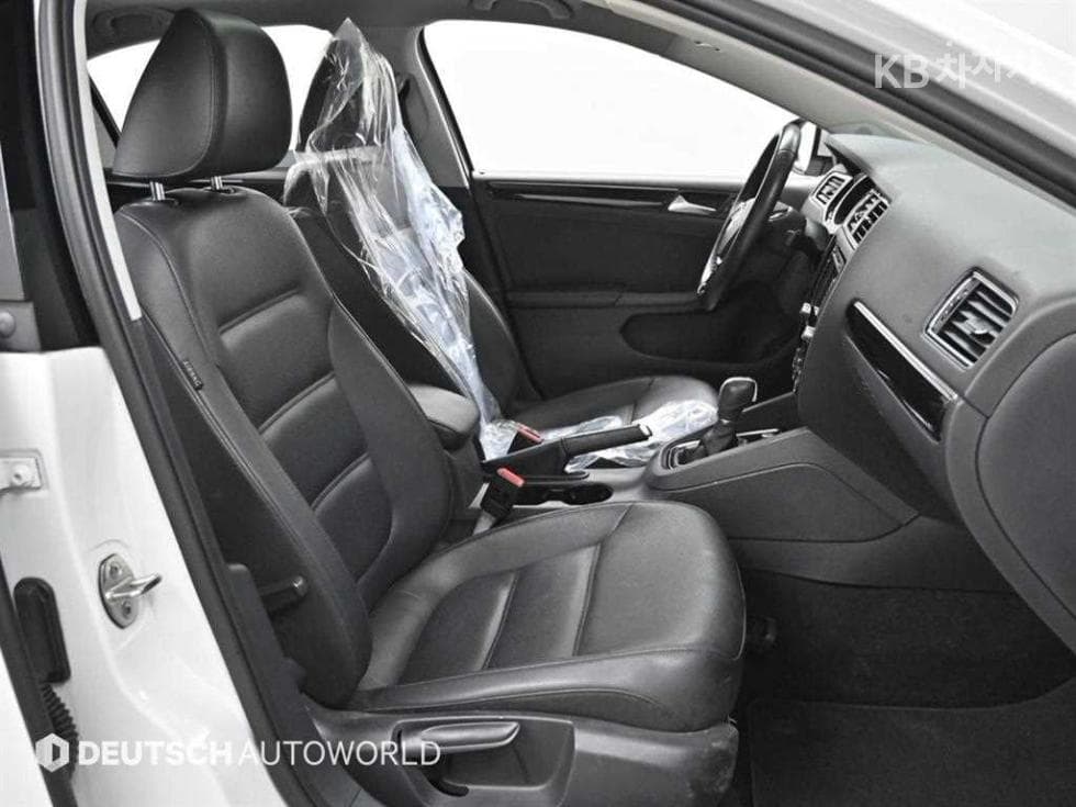 Volkswagen Нов Jetta2.0 Турбо Дизел Инжекция BlueMotion 6세대 Premium - 10