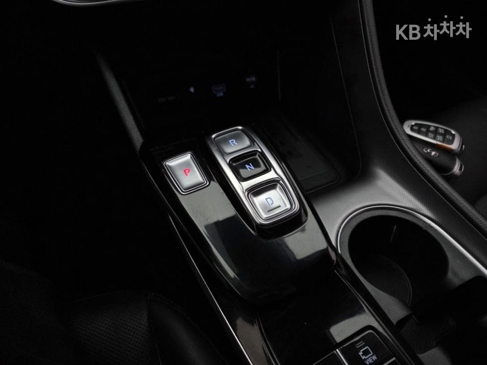 Hyundai Sonata (DN8)2.0 Premium Plus - 16