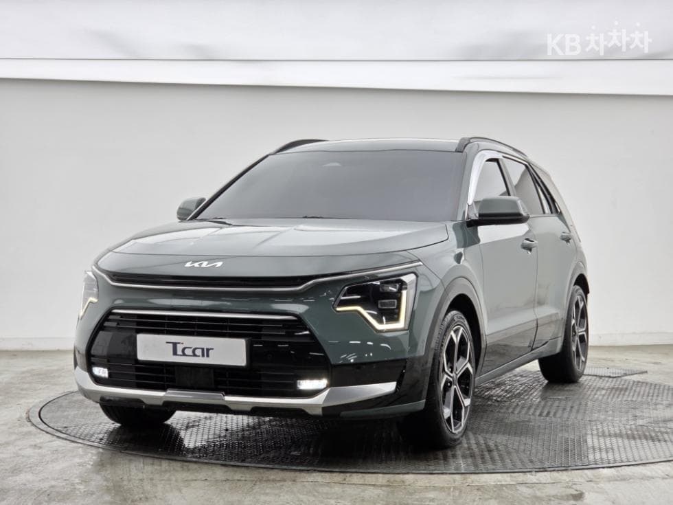 Киа Ди Всеново Ниро 1.6 HEV Signature - Image 1