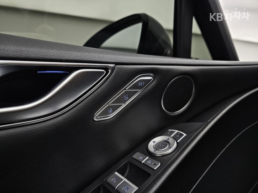 Дженезис G80(RG3)2.5 Турбо Бензин Директ Инжекция AWD - 21