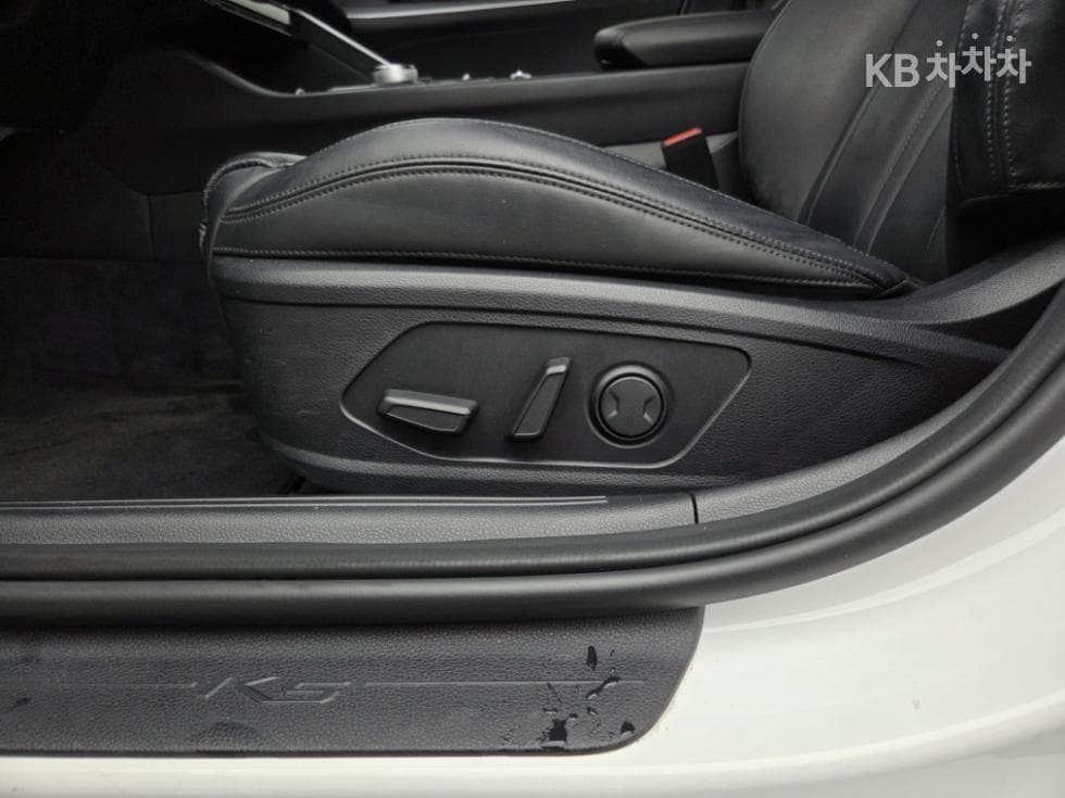 Kia K5 3rd Gen2.0 Gasoline Prestige - 18