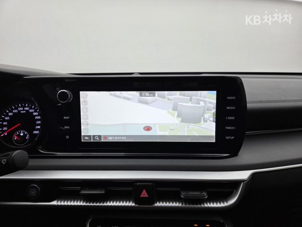 Kia K5 3rd Gen2.0 Gasoline Prestige - 19