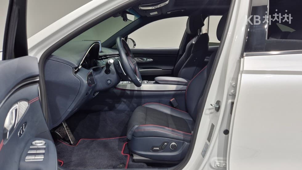 Дженезис GV70Бензин 2.5T 스포츠패키지 2WD - 7