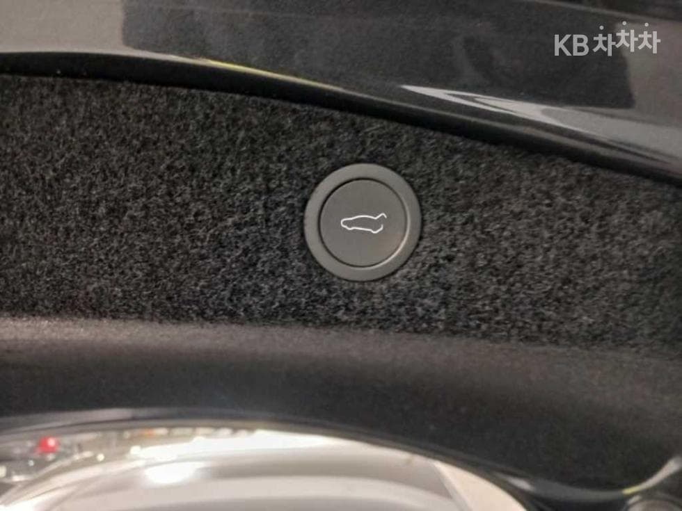 테슬라 Model 3 HighlandRWD - 18