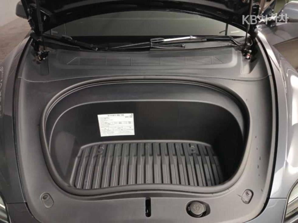 테슬라 Model 3 HighlandRWD - 19