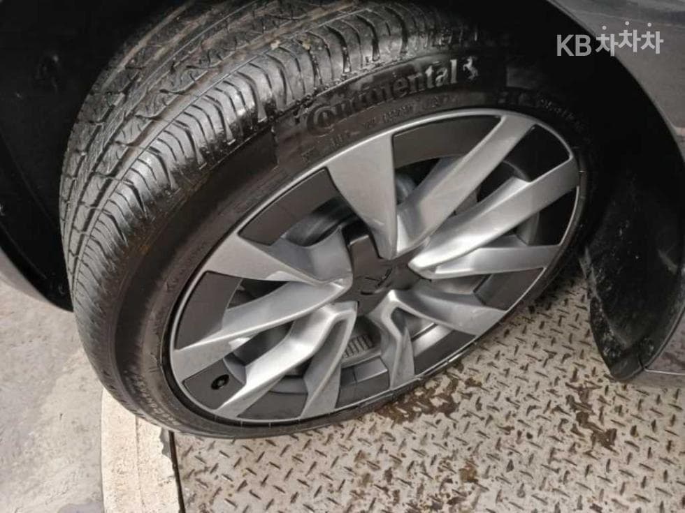 테슬라 Model 3 HighlandRWD - 20