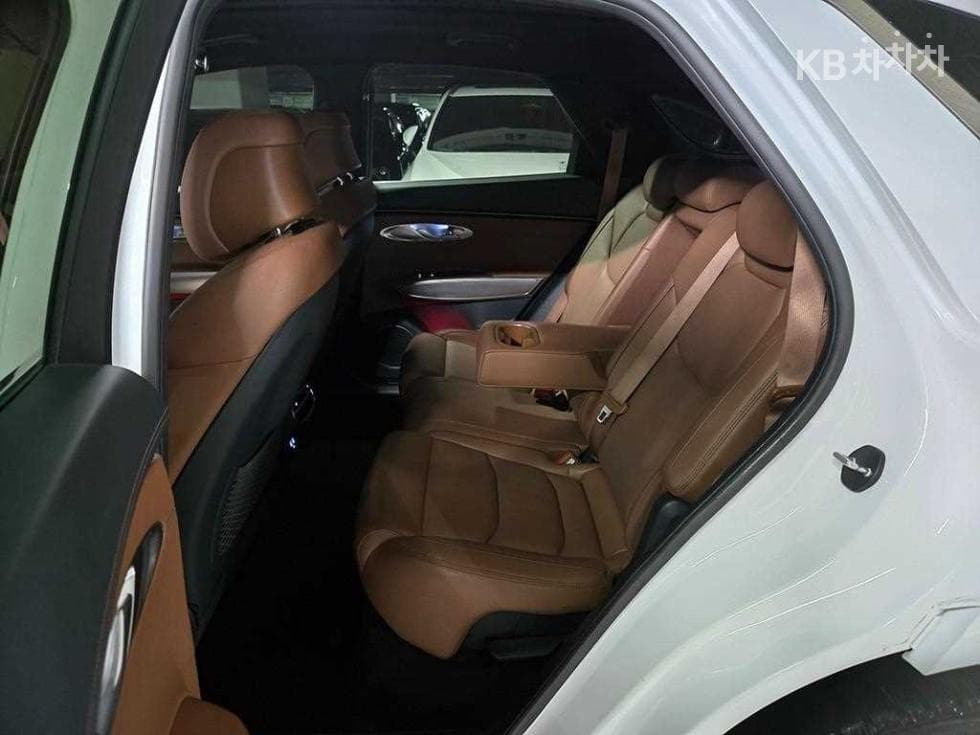 Дженезис GV70Бензин 2.5T 2WD - 6