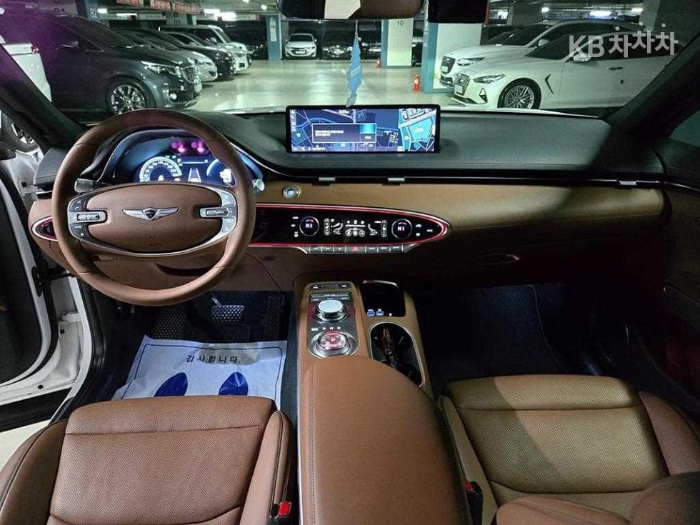 Дженезис GV70Бензин 2.5T 2WD - 9