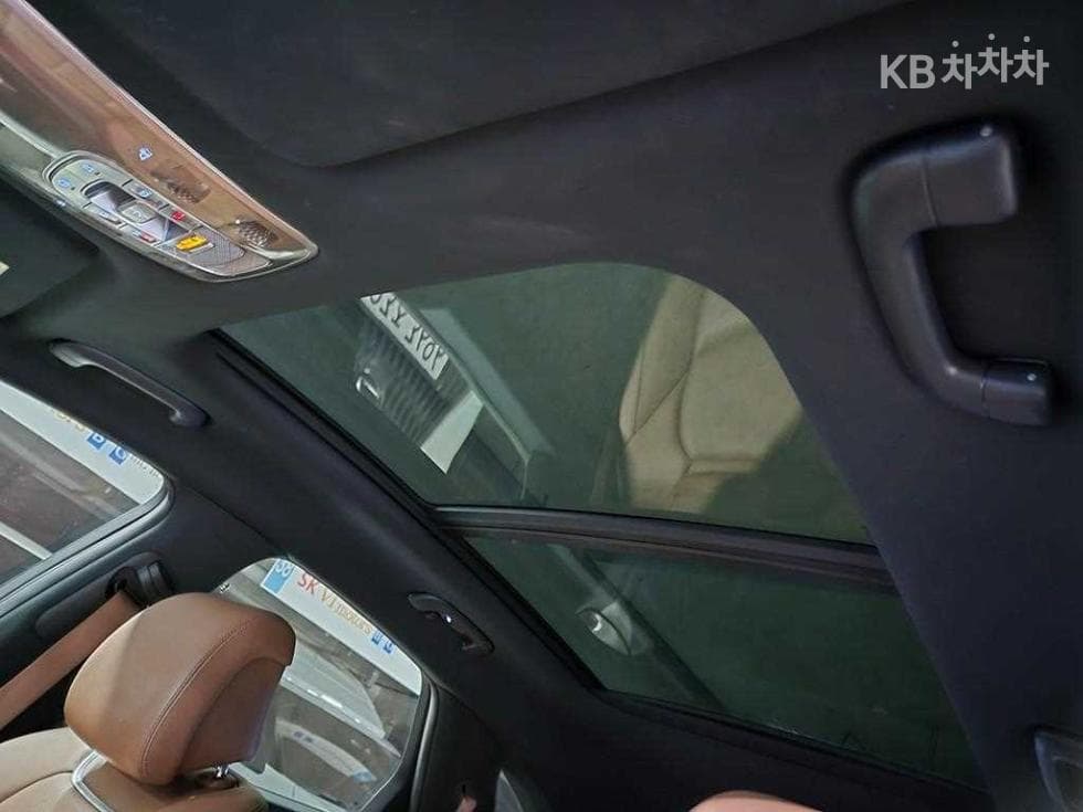 Дженезис GV70Бензин 2.5T 2WD - 14