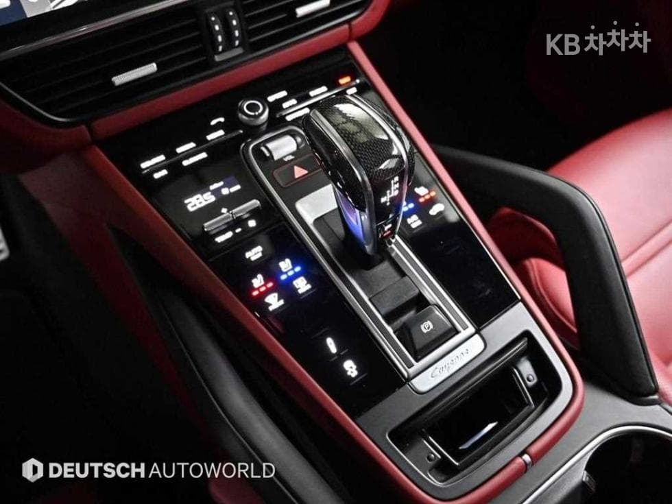 Porsche Cayenne(9Y0)3.0 Standard - 9