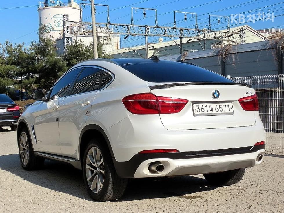 BMW X6(F16)xDrive 30d Standard - 3