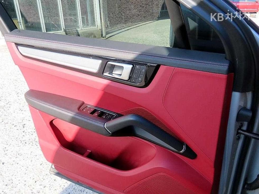 Porsche Cayenne(9Y0)3.0 Platinum Edition - 12