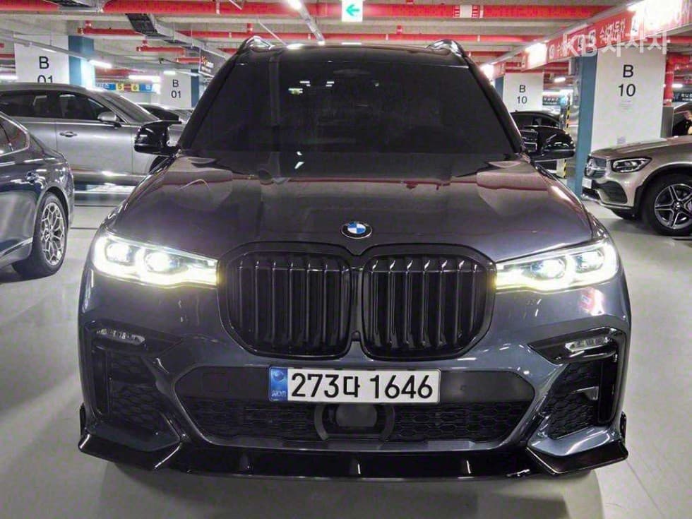 BMW X7(G07)M50i Standard - 2