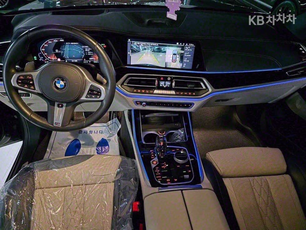 BMW X7(G07)M50i Standard - 8