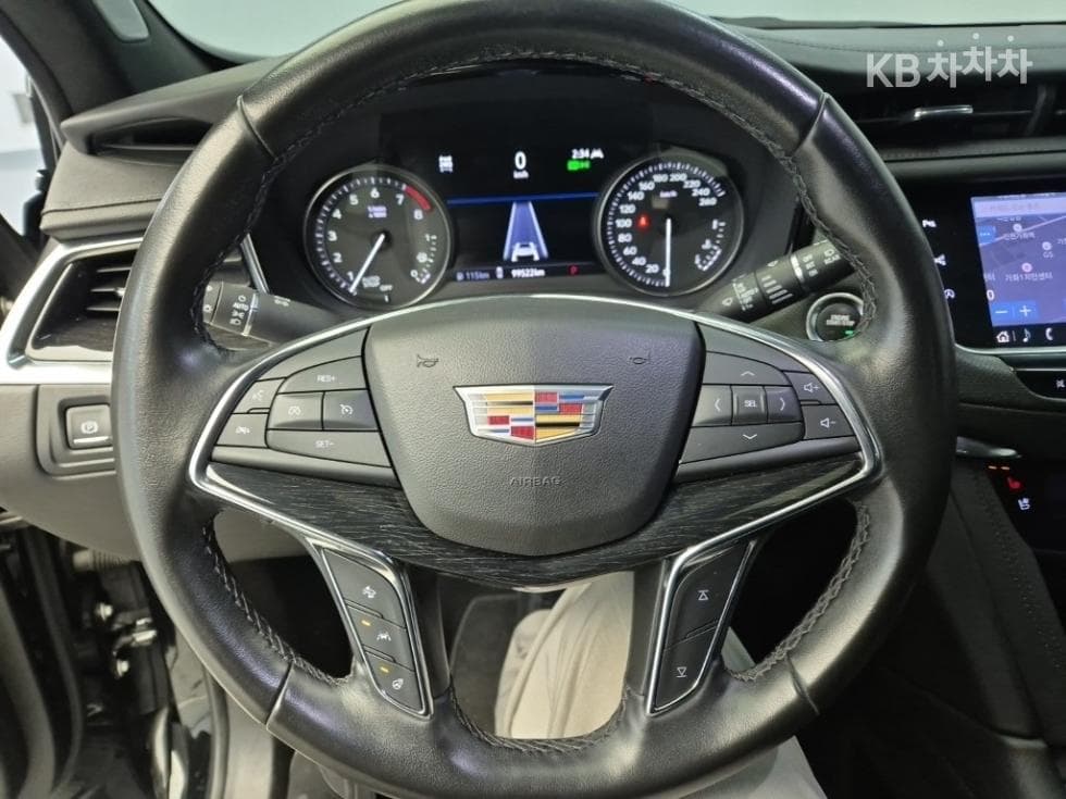 캐딜락 XT53.6 Premium Luxury - 9