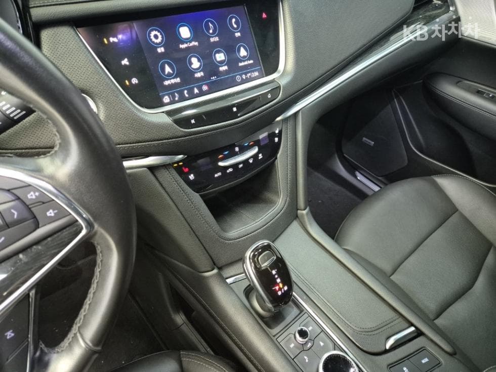 캐딜락 XT53.6 Premium Luxury - 10