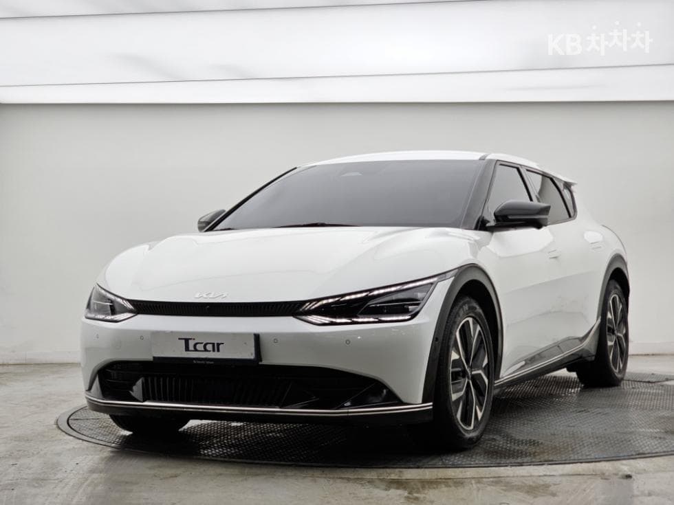Киа EV6 롱 레Местен지 2WD 어스 - Image 1