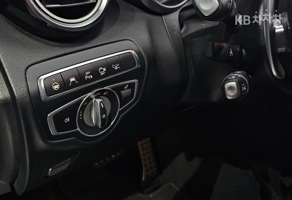 Mercedes-Benz GLC(X253)63 S AMG 4Matic+ Coupe - 15