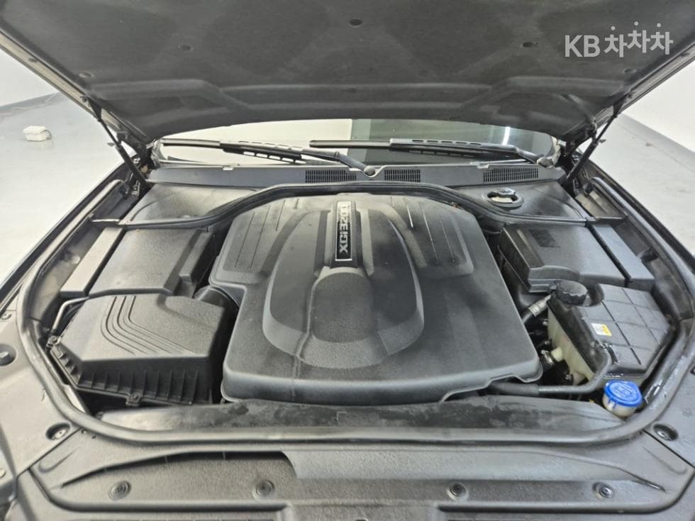 KG Mobility New체어맨WCW600 Prestige - 5