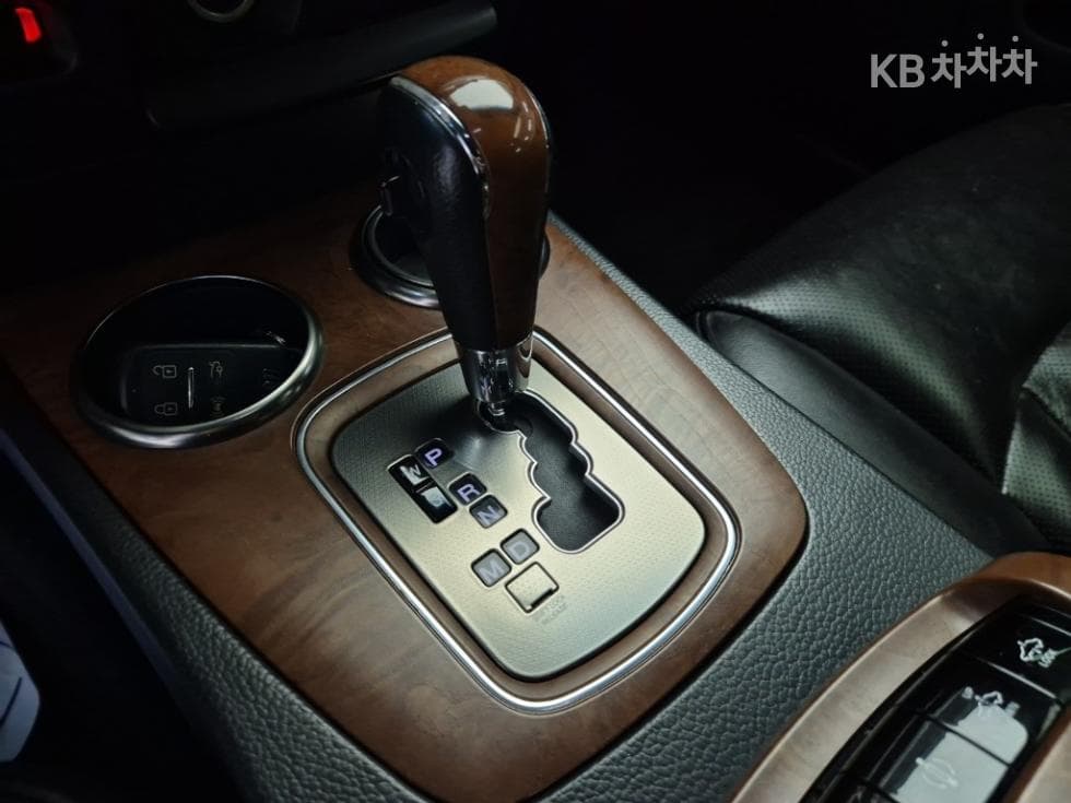 KG Mobility New체어맨WCW600 Prestige - 8