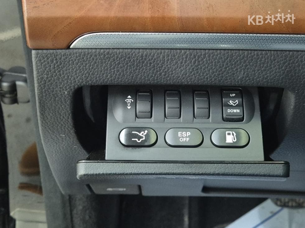 KG Mobility New체어맨WCW600 Prestige - 17