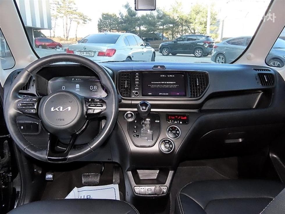 Kia The New (facelift) Kia Ray (van)1.0 Gasoline Signature - 7