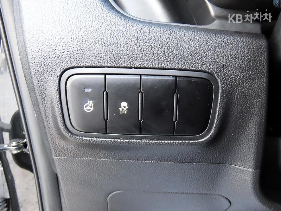 Kia The New (facelift) Kia Ray (van)1.0 Gasoline Signature - 12