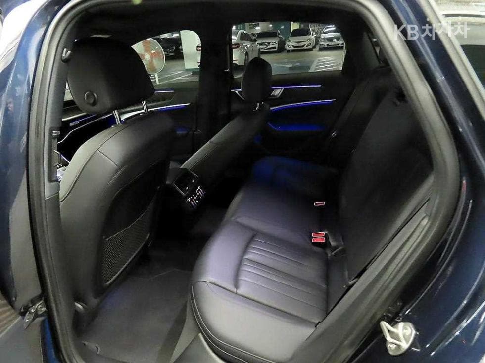 Ауди A6(C8)45 TFSI Premium - 7