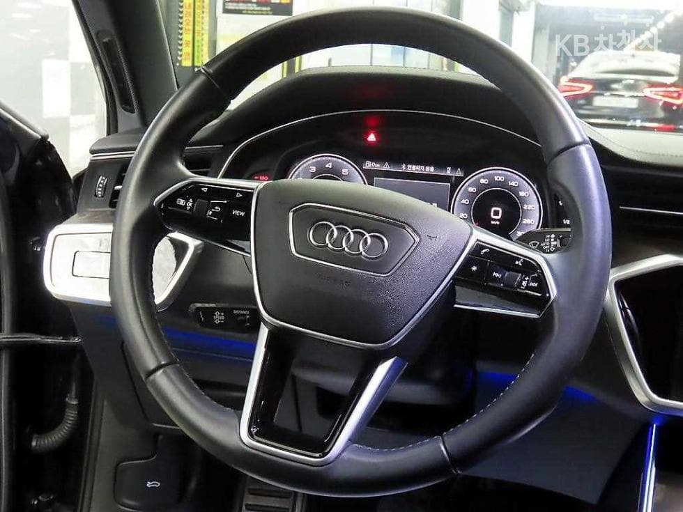 Ауди A6(C8)45 TFSI Premium - 8