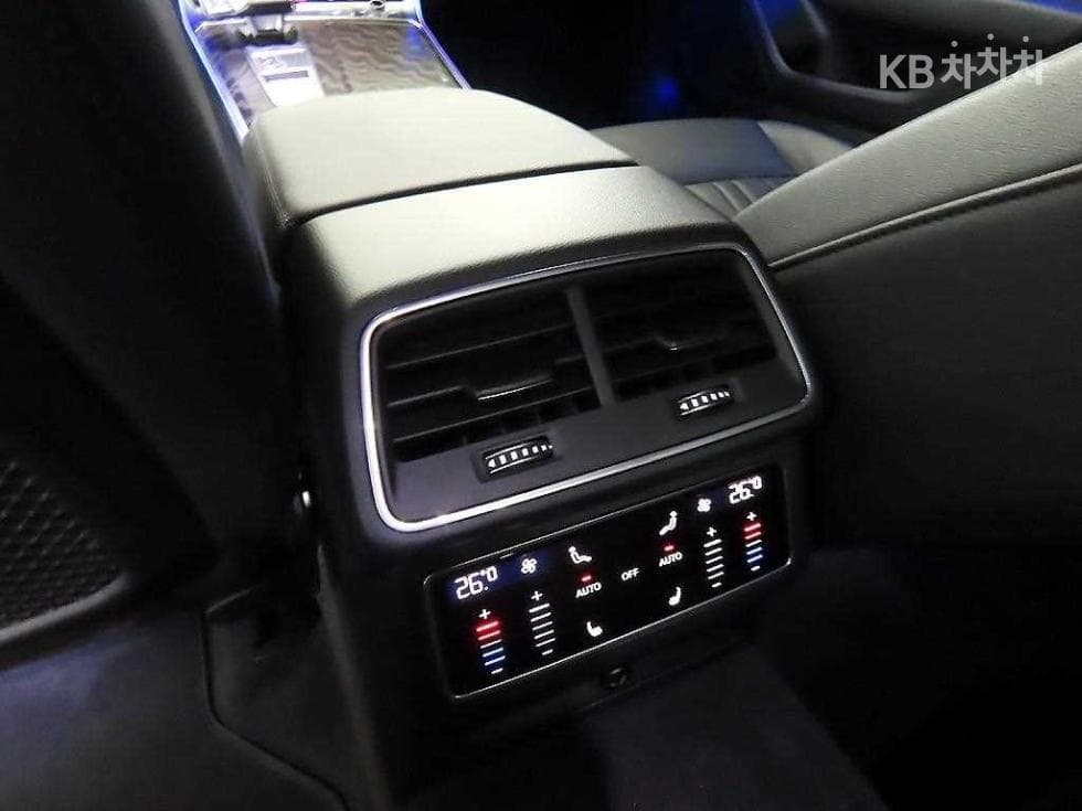 Ауди A6(C8)45 TFSI Premium - 16