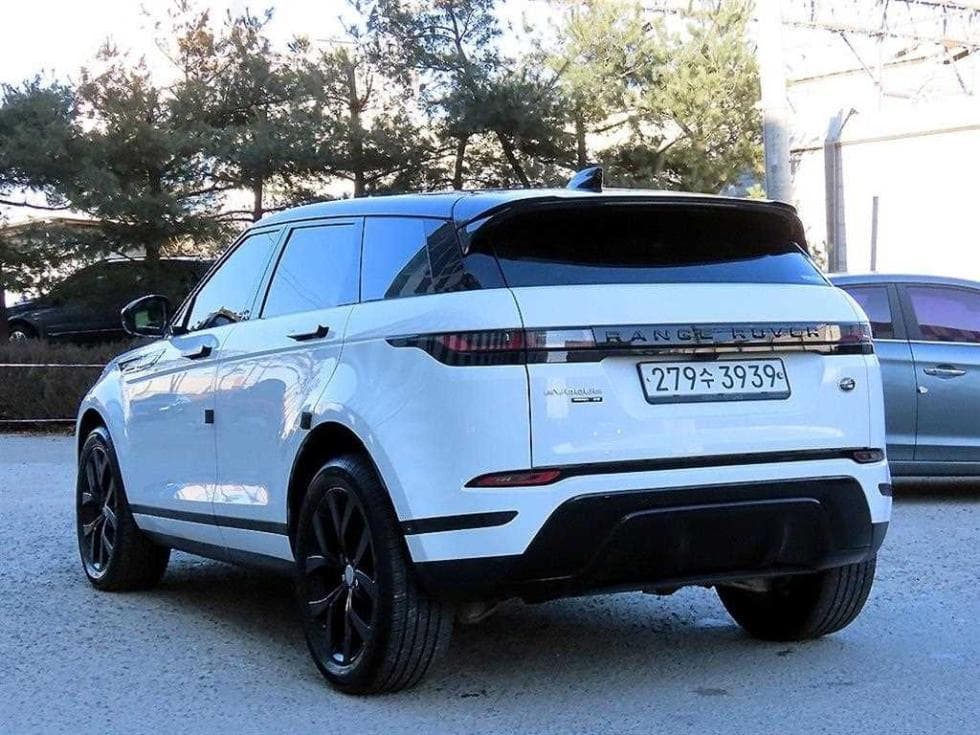 Land Rover New Range Rover Evoque2.0 P250 Launch Edition - 3