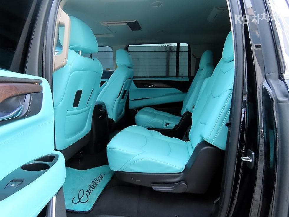 캐딜락 ESCALADE(4th generation)6.2 V8 ESV - 6