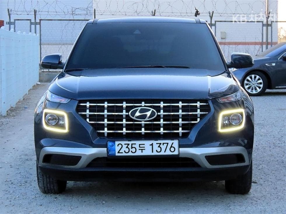 Hyundai VenueGasoline 1.6 Modern