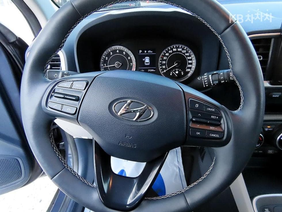 Hyundai VenueGasoline 1.6 Modern - 8