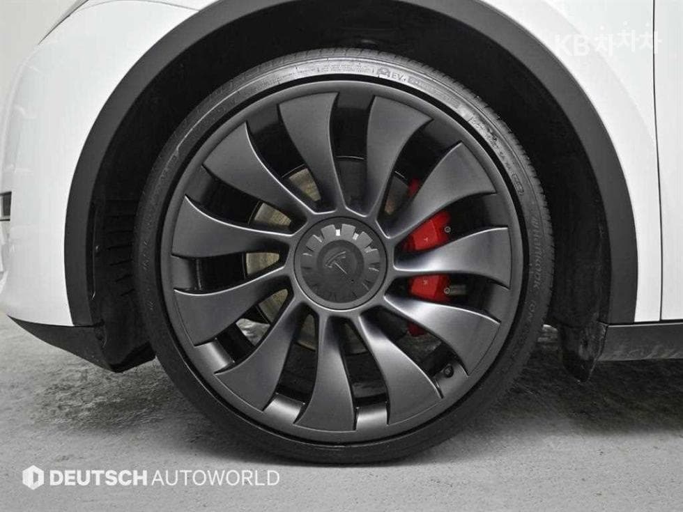 테슬라 Model YPerformance - 5