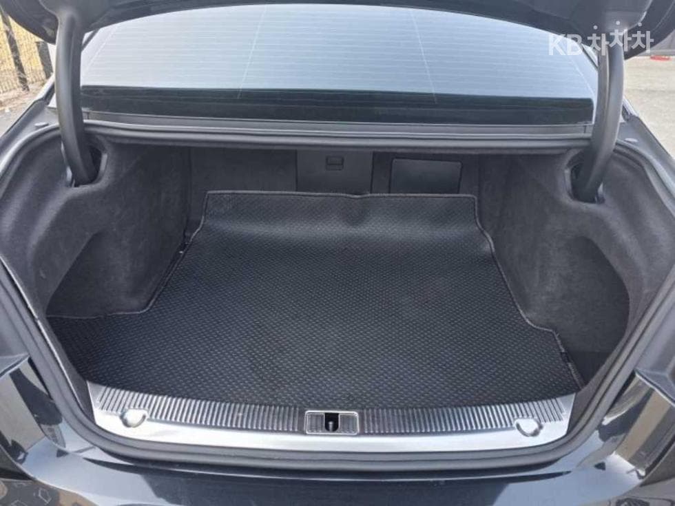 Audi NEW A83.0 TFSI 콰트로 D4 - 4