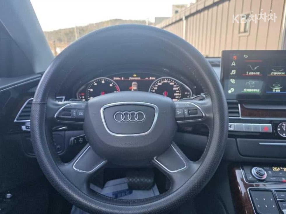 Audi NEW A83.0 TFSI 콰트로 D4 - 11