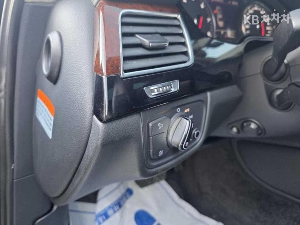 Audi NEW A83.0 TFSI 콰트로 D4 - 15