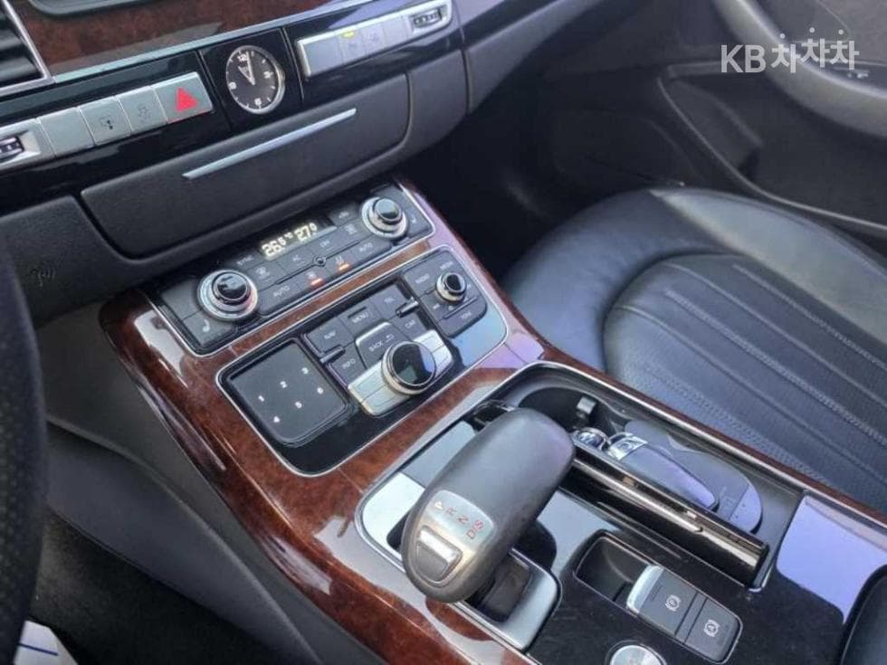Audi NEW A83.0 TFSI 콰트로 D4 - 18