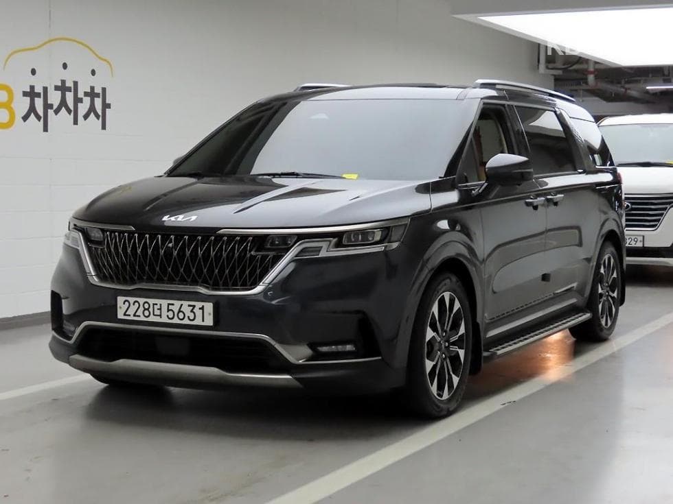 Киа Канивал 4-то поколение G3.5 GDI 9-местен Signature - Image 1