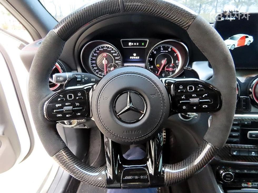 Mercedes-Benz GLA X156GLA45 AMG 4매틱 - 8