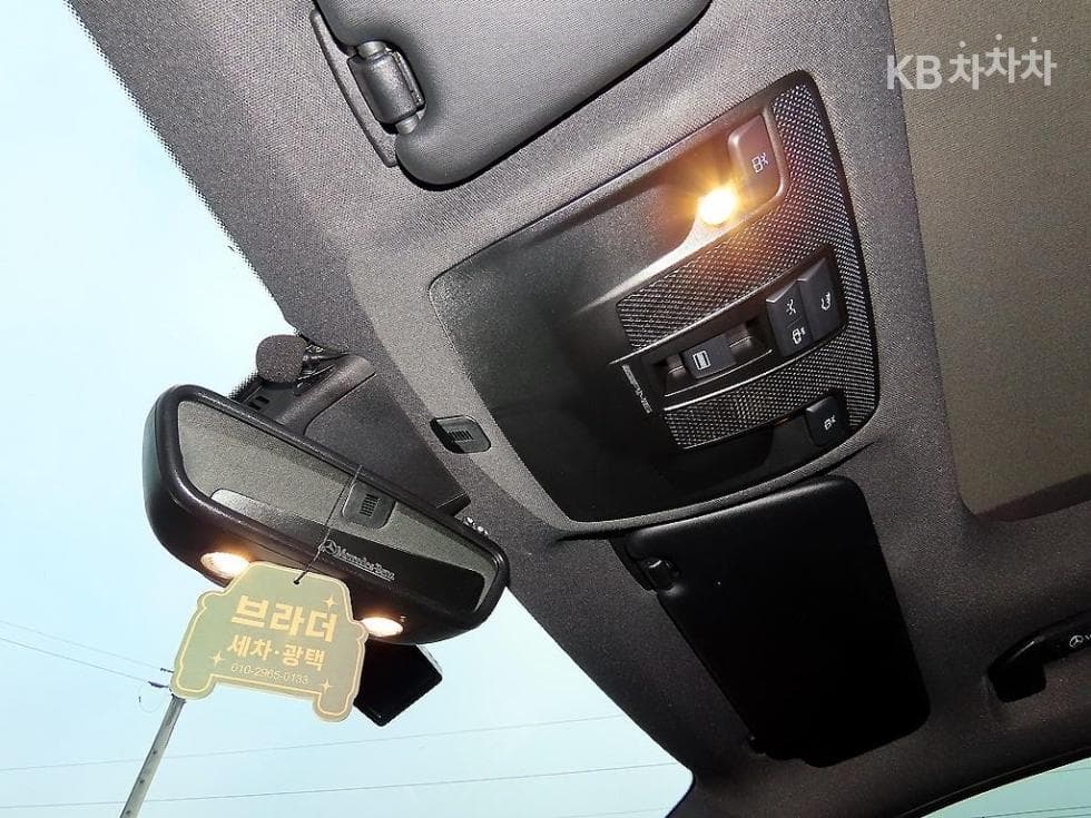 Mercedes-Benz GLA X156GLA45 AMG 4매틱 - 15