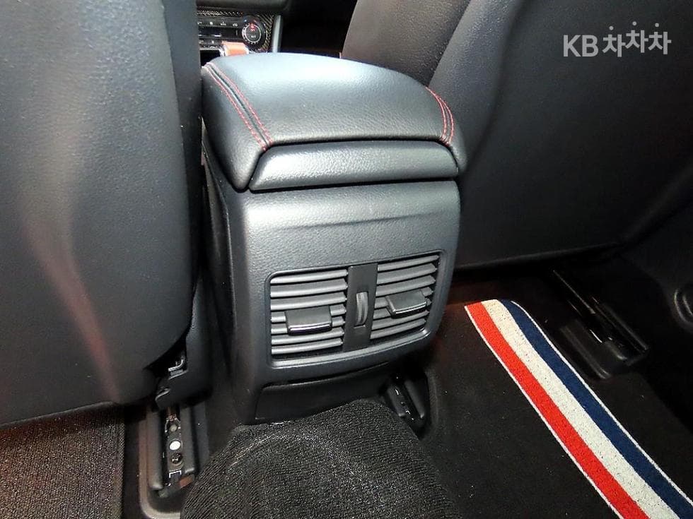 Mercedes-Benz GLA X156GLA45 AMG 4매틱 - 16