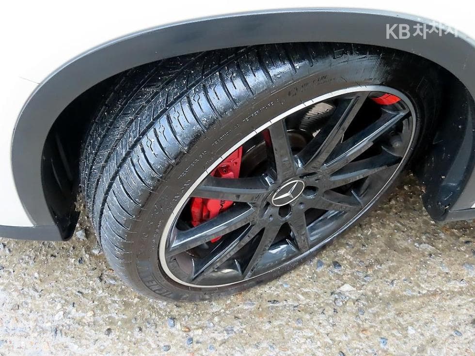 Mercedes-Benz GLA X156GLA45 AMG 4매틱 - 20