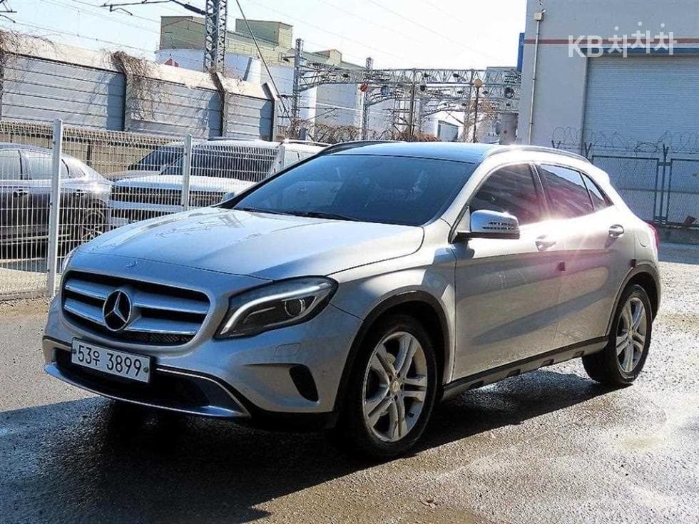 Mercedes-Benz GLA X156 GLA200 CDi - Image 1