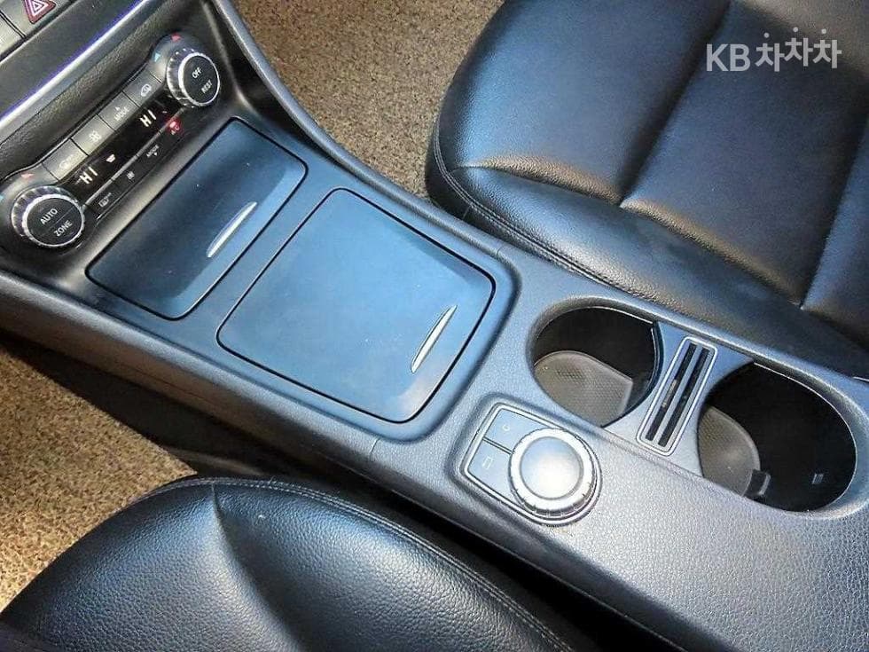 Mercedes-Benz GLA X156GLA200 CDi - 10