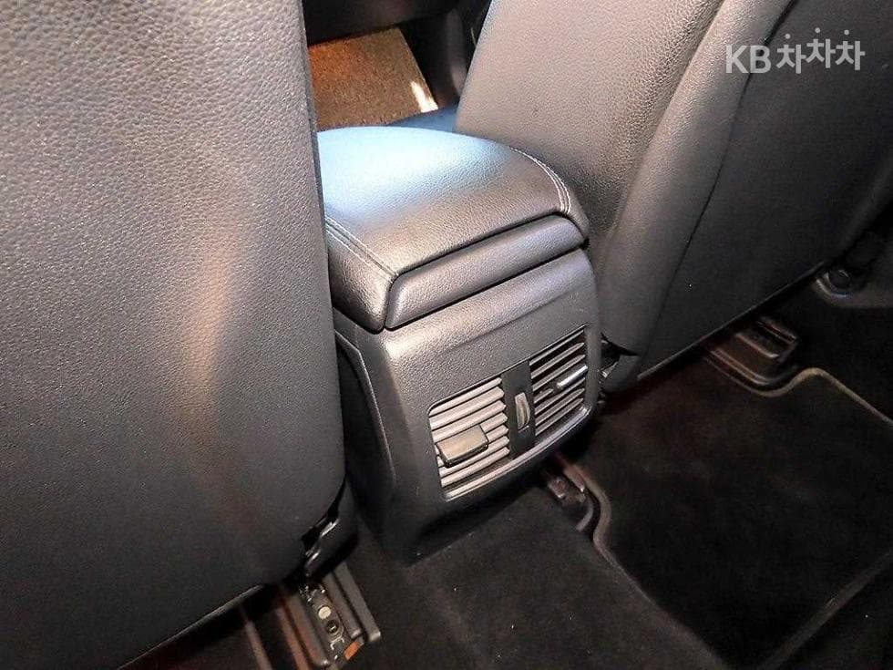 Mercedes-Benz GLA X156GLA200 CDi - 14