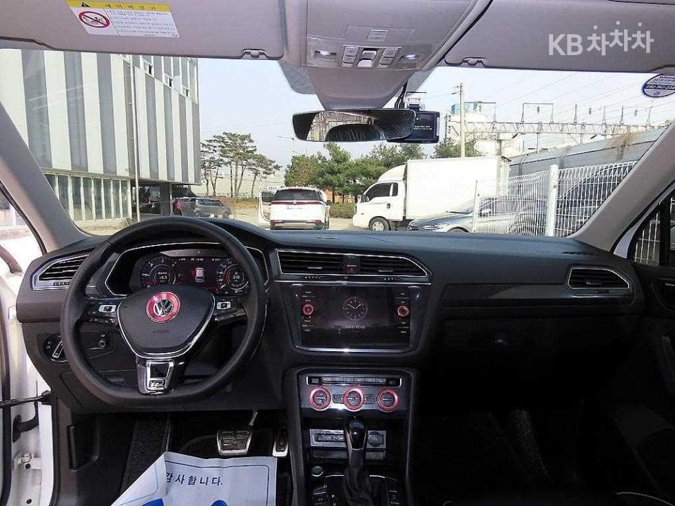 Volkswagen The New (фейслифт) Tiguan2.0 Турбо Дизел Инжекция 4Motion Prestige - 7