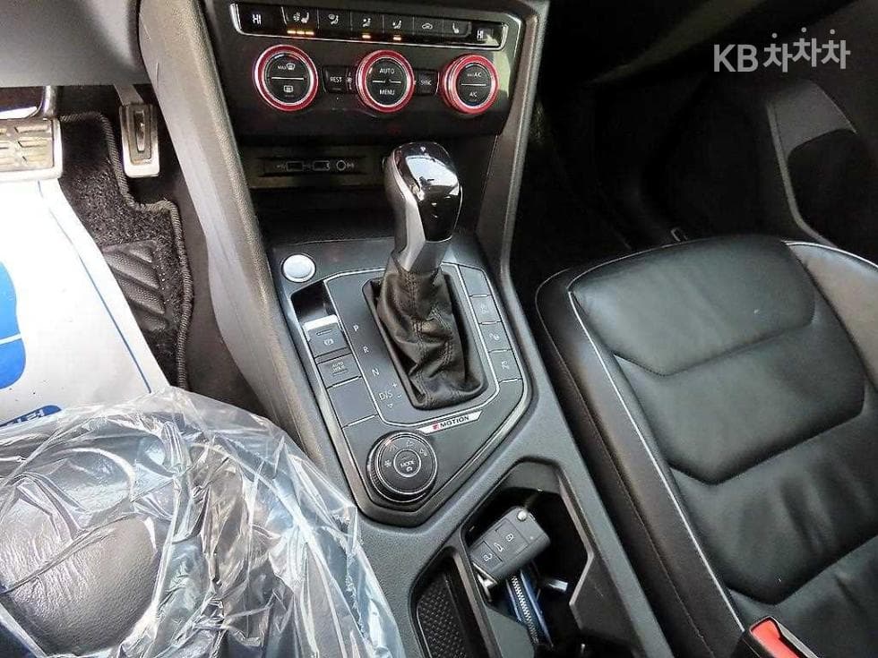 Volkswagen The New (фейслифт) Tiguan2.0 Турбо Дизел Инжекция 4Motion Prestige - 11