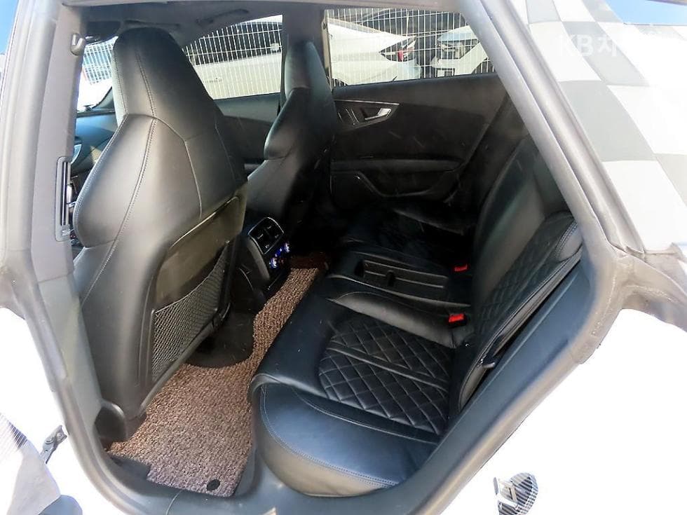 Audi A755 Turbo Diesel Injection 콰트로 스포트 4G - 6